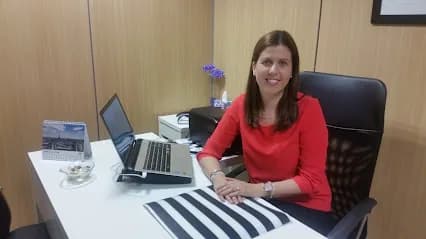 Foto de ABOGADOS EXTRANJERIA Y FAMILIA, NOELIA DOMINGUEZ URCHAGA