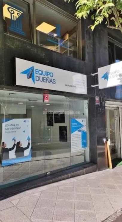 Foto de Equipo Dueñas l Extranjería y Nacionalidad española