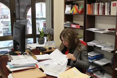 Foto de Gouveia & Abogados. Abogada España y Venezuela: María del Carmen Gouveia